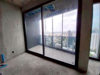 For sale 4 bed condo in Khlong Toei, Bangkok