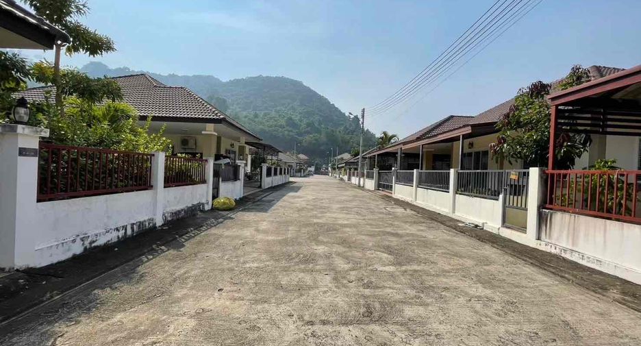 出租 和 出售 2 卧室 独立屋 在 Sattahip, Chon Buri