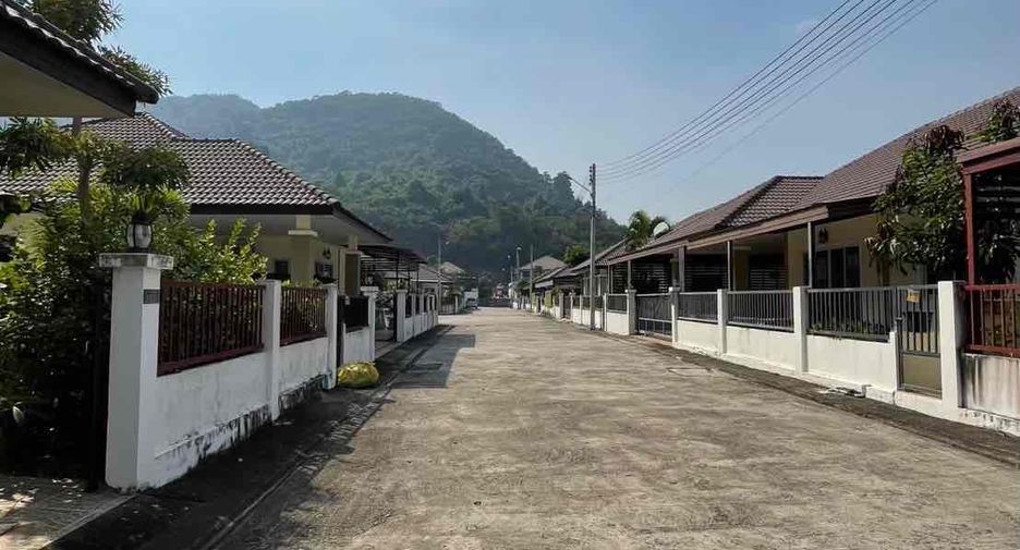 出租 和 出售 2 卧室 独立屋 在 Sattahip, Chon Buri