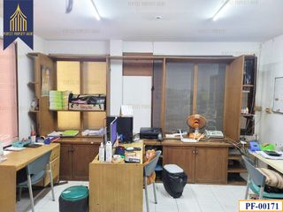 For sale warehouse in Khlong Toei, Bangkok
