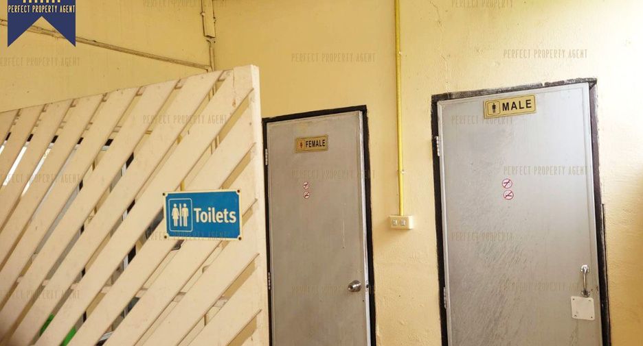 For sale warehouse in Khlong Toei, Bangkok