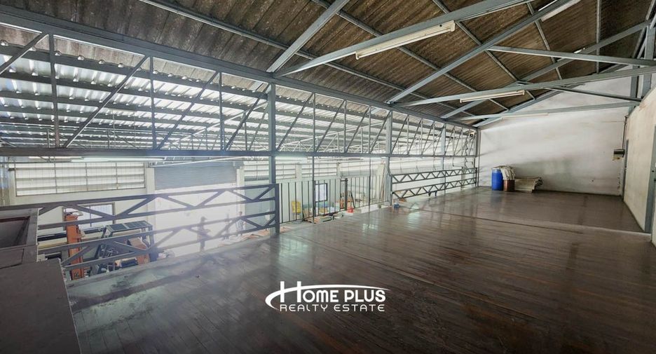 For rent and for sale 4 bedrooms warehouse in Pak Kret, Nonthaburi