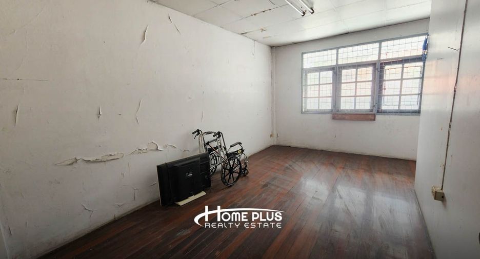 For rent and for sale 4 bedrooms warehouse in Pak Kret, Nonthaburi