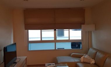 For rent 2 bed condo in Huai Khwang, Bangkok