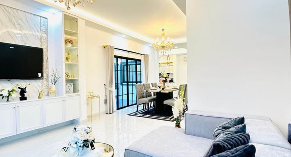 For sale 4 bedrooms house in Bang Lamung, Chonburi