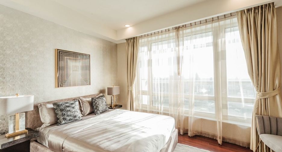 For rent 4 bedrooms condo in Pathum Wan, Bangkok
