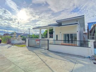 For sale 2 bed townhouse in Lao Khwan, Kanchanaburi