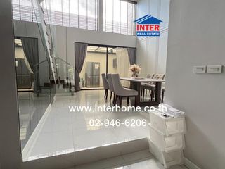 For rent 4 bedrooms townhouse in Mueang Samut Prakan, Samut Prakan