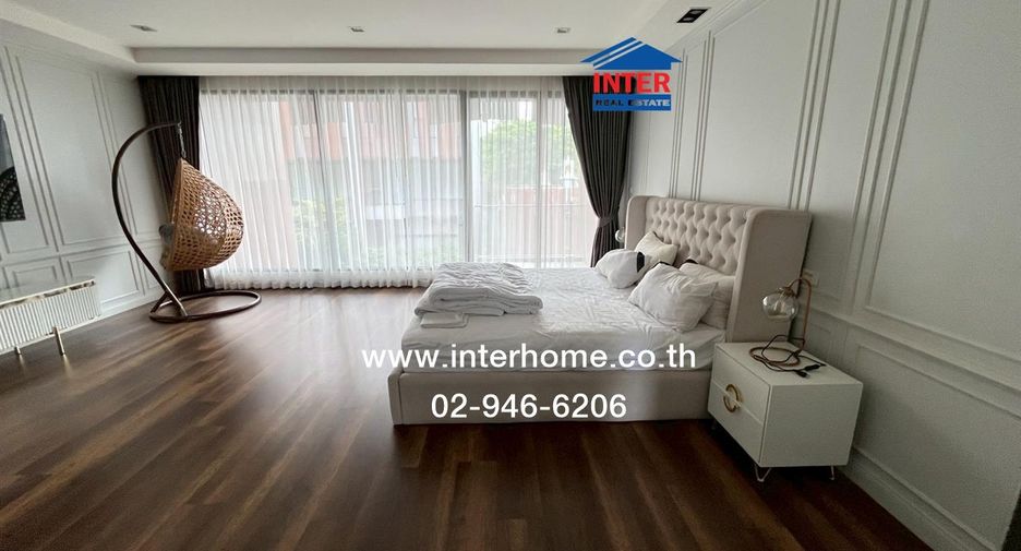 For rent 4 bedrooms townhouse in Mueang Samut Prakan, Samut Prakan