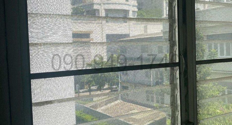 For rent 4 bedrooms retail Space in Khlong Toei, Bangkok