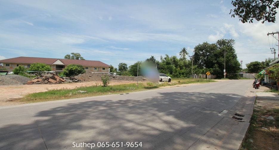 À vendre terrain à Si Racha, Chonburi