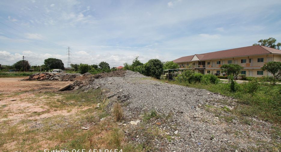 À vendre terrain à Si Racha, Chonburi