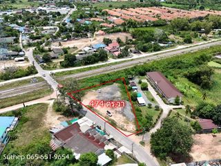 Terreno en venta en Si Racha, Chonburi