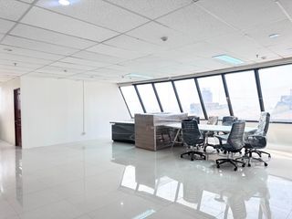 For rent retail Space in Bang Rak, Bangkok