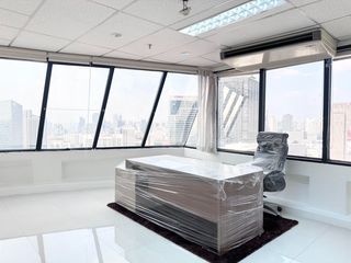 For rent retail Space in Bang Rak, Bangkok