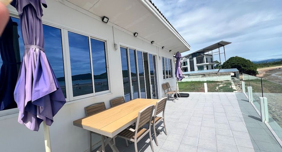 For sale 4 bedrooms house in Mueang Prachuap Khiri Khan, Prachuap Khiri Khan