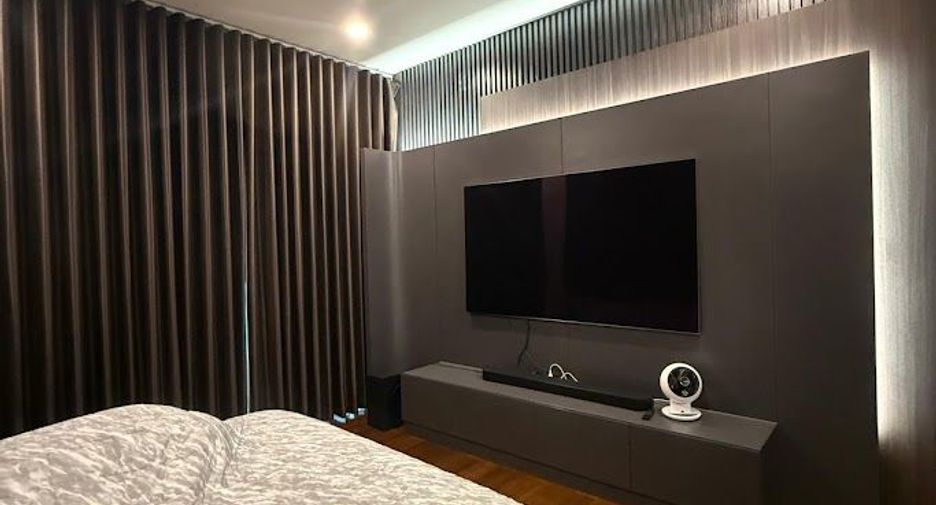 For sale 4 bedrooms house in Mueang Samut Sakhon, Samut Sakhon