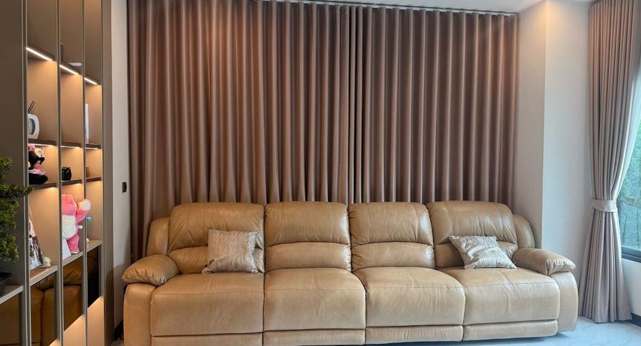 For sale 4 bedrooms house in Mueang Samut Sakhon, Samut Sakhon