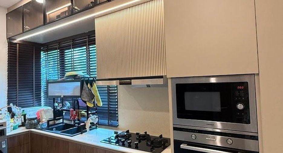 For sale 4 bedrooms house in Mueang Samut Sakhon, Samut Sakhon