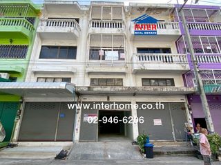 For sale 3 bed retail Space in Mueang Samut Sakhon, Samut Sakhon