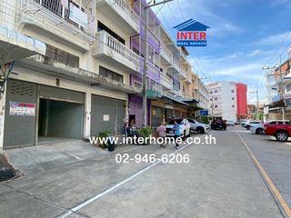 For sale 3 bed retail Space in Mueang Samut Sakhon, Samut Sakhon