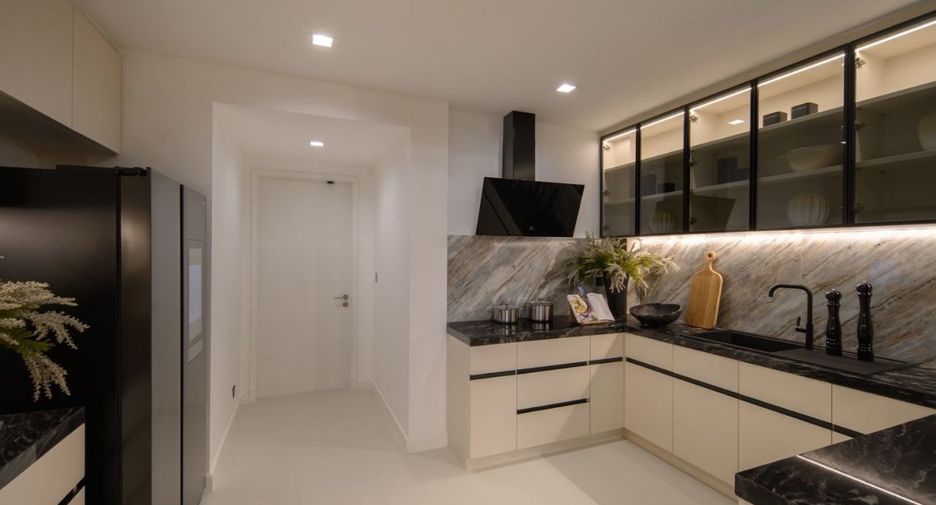 À vendre 4 chambres maison à Bang Na, Bangkok