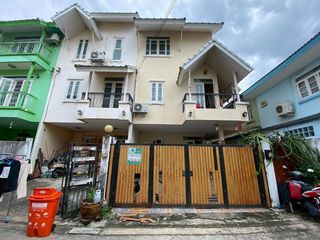 For sale 3 bedrooms townhouse in Sai Mai, Bangkok