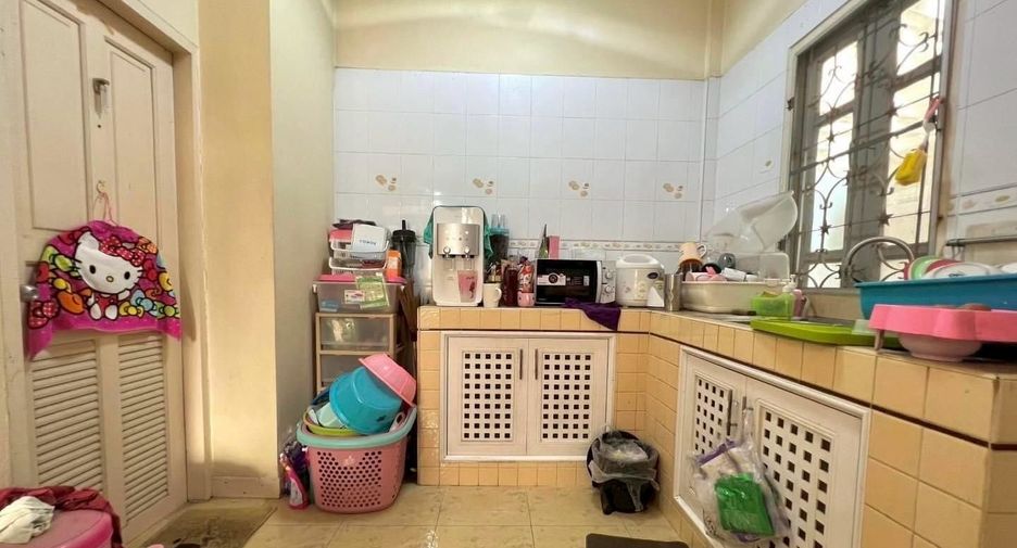 For sale 3 bedrooms townhouse in Sai Mai, Bangkok