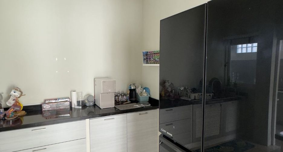 Haus zur Miete und zum Kauf mit 4 Zimmer in Bang Khen, Bangkok