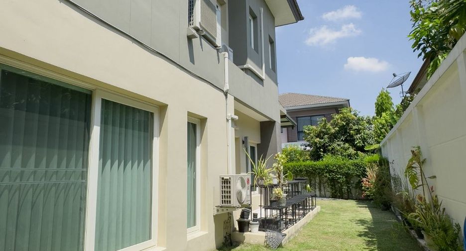 Haus zur Miete und zum Kauf mit 4 Zimmer in Bang Khen, Bangkok