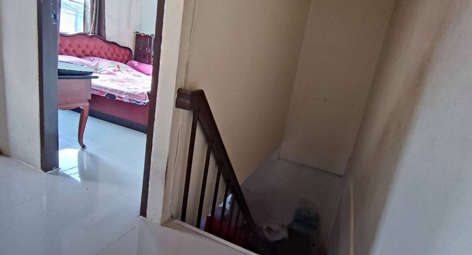 Reihenhaus zum Kauf mit 2 Zimmer in Mueang Samut Prakan, Samut Prakan