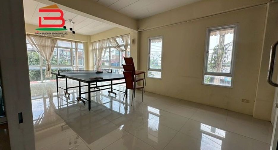 Gewerbefläche zur Miete und zum Kauf in Sai Mai, Bangkok