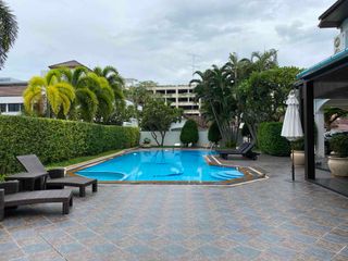 For sale 6 bed house in Hua Hin, Prachuap Khiri Khan