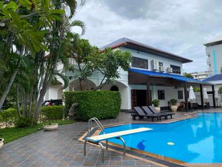 For sale 6 bed house in Hua Hin, Prachuap Khiri Khan
