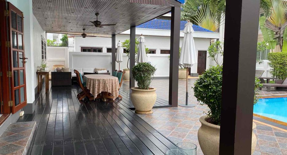For sale 6 bedrooms house in Hua Hin, Prachuap Khiri Khan
