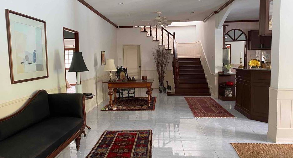 For sale 6 bedrooms house in Hua Hin, Prachuap Khiri Khan