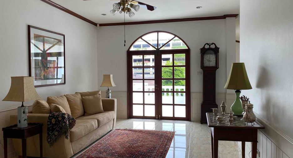For sale 6 bedrooms house in Hua Hin, Prachuap Khiri Khan