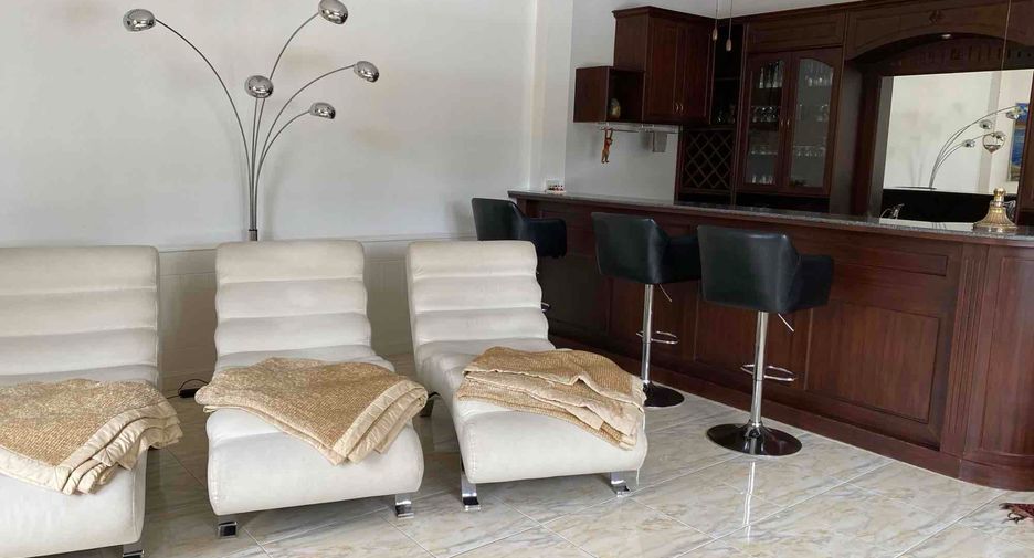 For sale 6 bedrooms house in Hua Hin, Prachuap Khiri Khan