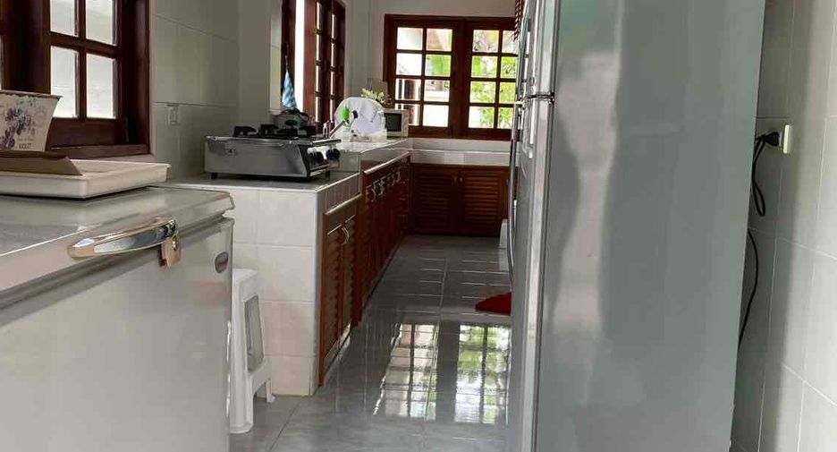 For sale 6 bedrooms house in Hua Hin, Prachuap Khiri Khan