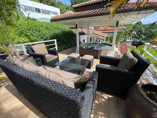 For rent 4 ベッドルーム villa 