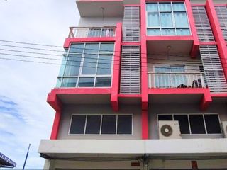 Gewerbefläche zum Kauf mit 4 Zimmer in Si Racha, Chonburi