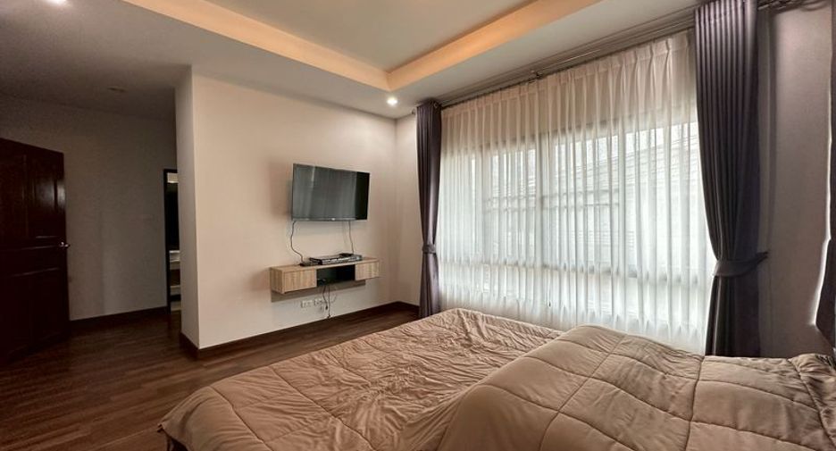 For rent 3 bedrooms house in Si Racha, Chonburi