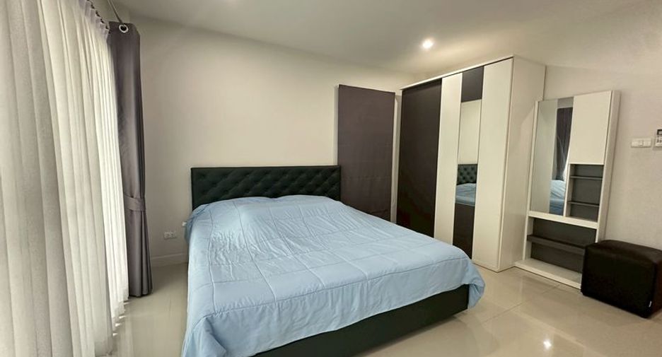 For rent 3 bedrooms house in Si Racha, Chonburi
