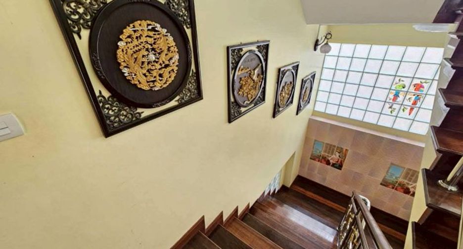 For sale 5 bedrooms villa in Bang Lamung, Chonburi
