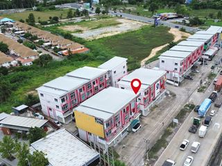 Gewerbefläche zum Kauf mit 4 Zimmer in Si Racha, Chonburi