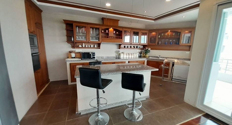 À vendre 3 chambres condo à Sattahip, Chonburi