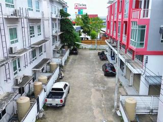 Gewerbefläche zum Kauf mit 4 Zimmer in Si Racha, Chonburi