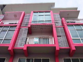 Gewerbefläche zum Kauf mit 4 Zimmer in Si Racha, Chonburi
