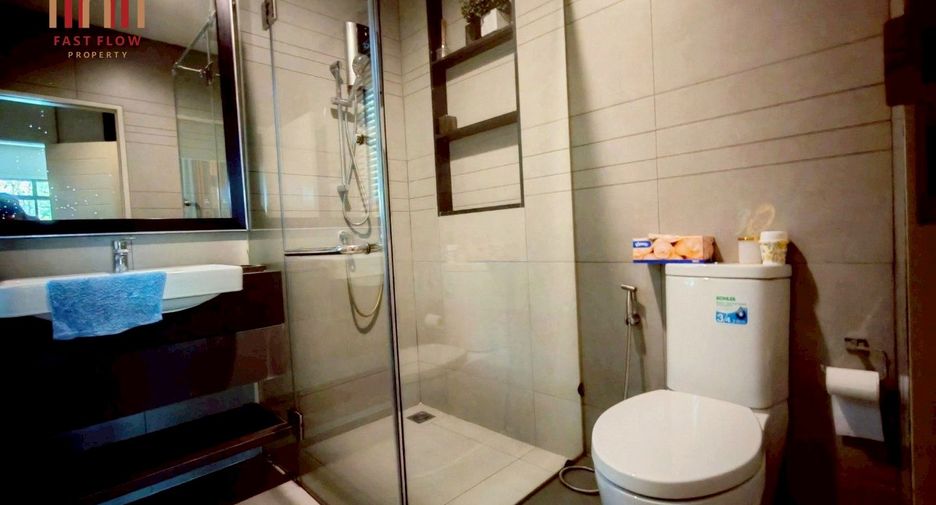 For rent 4 bedrooms house in Saphan Sung, Bangkok