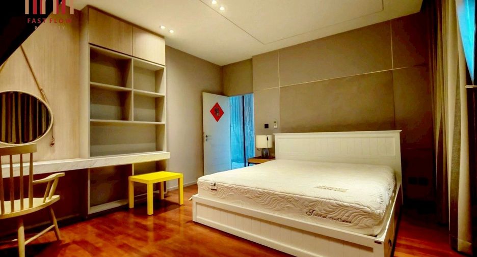For rent 4 bedrooms house in Saphan Sung, Bangkok